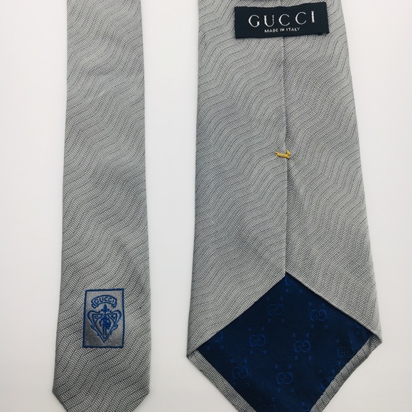 Gucci Other - Genuine Gucci silk grey tie Italy